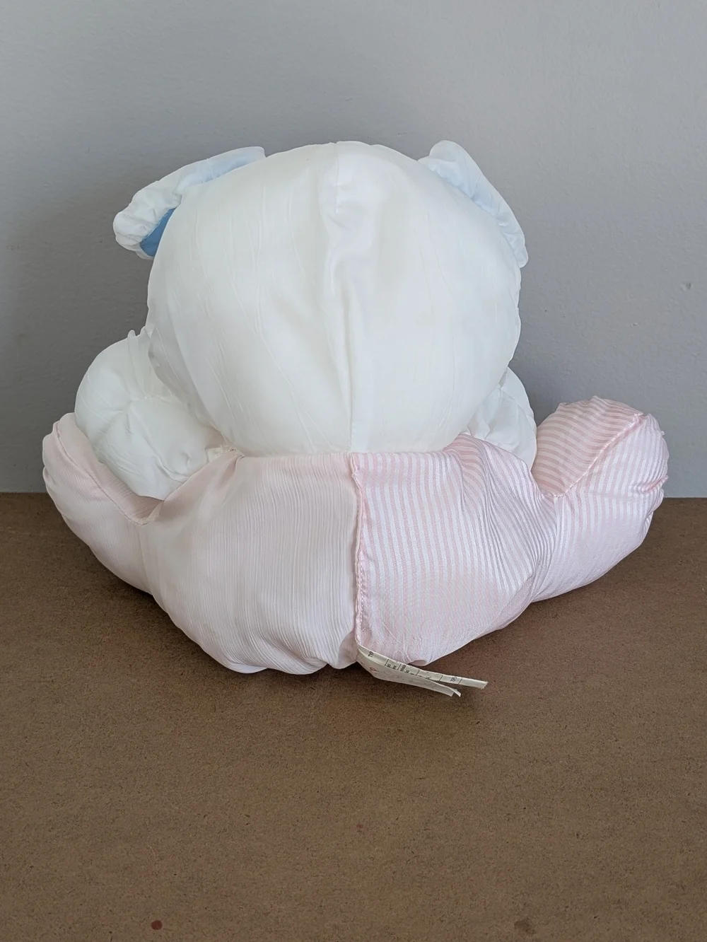 Vintage 1983 Puffalump Puppy Fisher-Price White, Pink, & Blue Nylon Toy Rattle - Picture 4 of 16